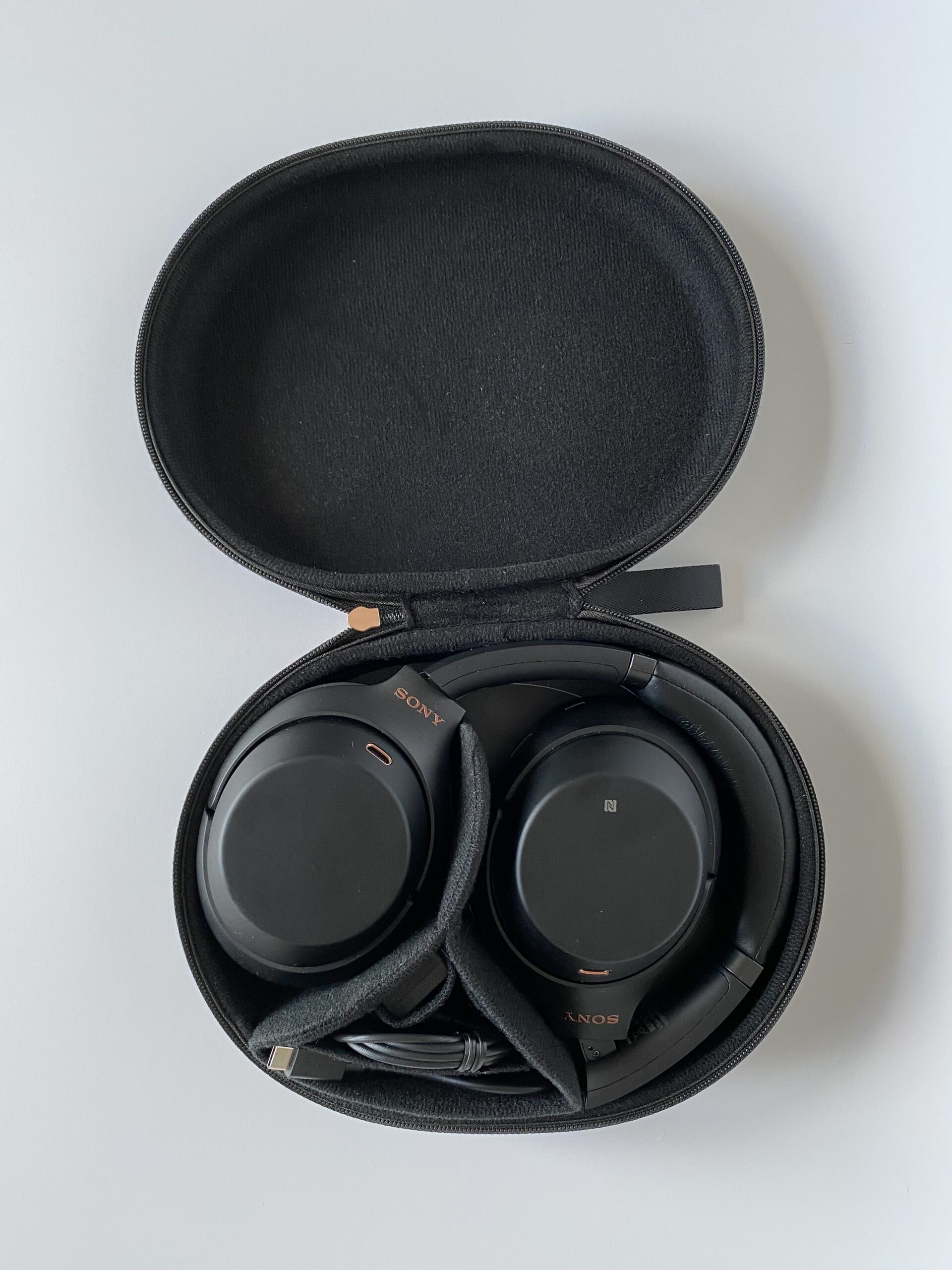 Bluetooth接続のワイヤレスヘッドホン